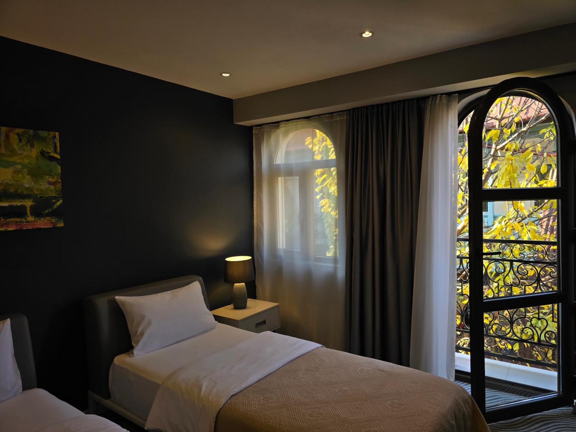 Silver 39 Corner Hotel Tbilisi