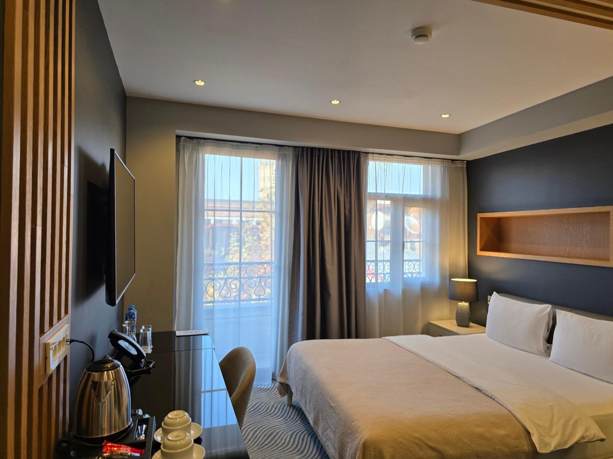 Silver 39 Corner Hotel Tbilisi